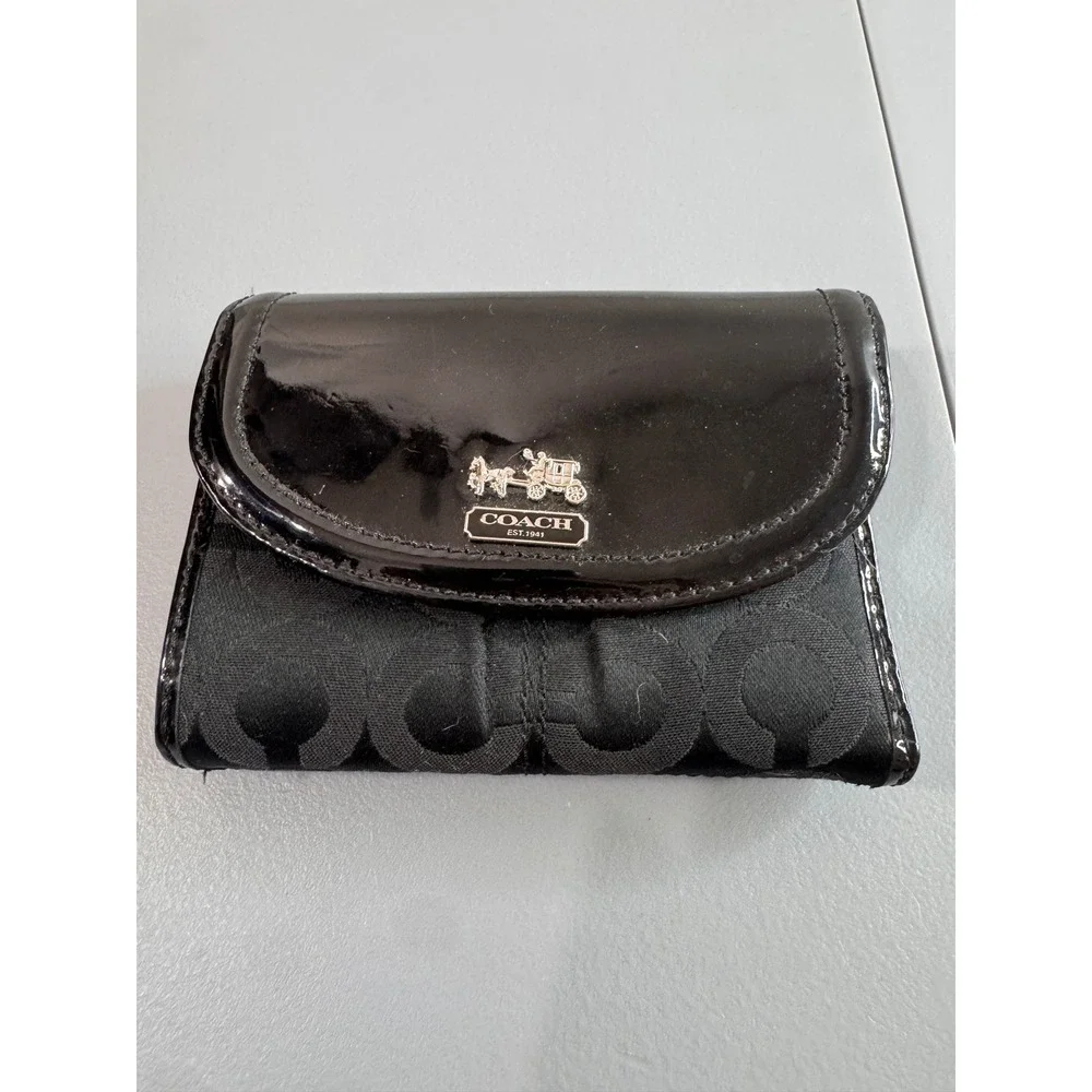 Coach Trifold Wallet Womens Black Signature Canvas Patent Leather Logo Plate